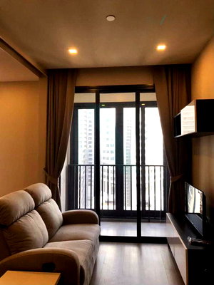 Condos for rent : For Rent Condo ASHTON ASOKE Building 1, Floor 15,1 bed room, Room size 34.00 sqm