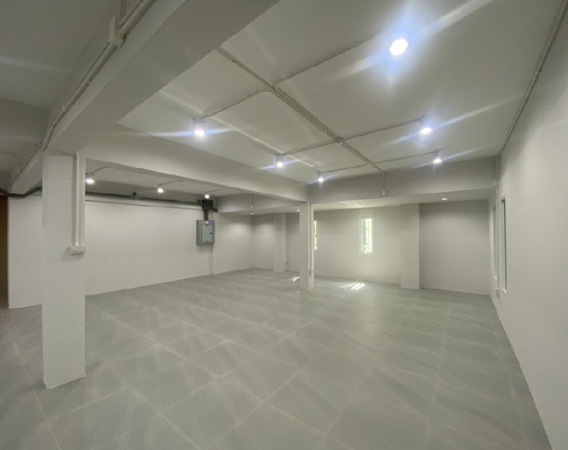 รูป ให้เช่าอาคารสำนักงาน / Office / พื้นที่ ชั้น 1 เท่านั้น / ซอยปรีดีพนมยงค์ 14 สุขุมวิท 71 / อาคารพื้นที่ใช้สอย 500 ตารางเมตร  - รูปที่ 7/14
