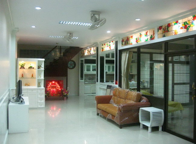 รูป ด่วน!!! ราคาพิเศษ ขาย/ ให้เช่า Home Office Furniture Built-In  สองหลังติดกัน 3 ชั้น 4 ห้องนอน ติดรถไฟฟ้าสายสีน้ำเงิน - รูปที่ 37/37