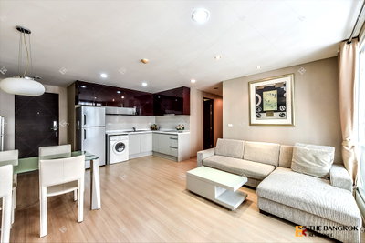 Condos for rent : 🔥 Available Rent🔥 The Address Pathumwan 2B2B 74 sqm. Just 35K/Month Call Ms.Angel(Aumi)0658209572
