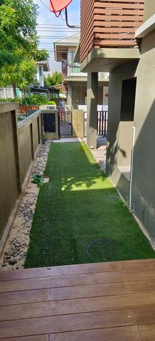 รูป HR3318ให้เช่าบ้านเดี่ยวหรู โครงการนารา โบทานิค ศรีนครินทร์ ใกล้รถไฟฟ้าสายสีเหลืองเพียง 200 เมตร Build-in ทั้งหลัง พร้อมเข้าอยู่ - รูปที่ 2/42