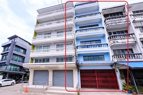 เพชรเกษม 94-104 MRT หลักสอง อาคารให้เช่า บางแค 3นอน 2น้ำ ใกล้ บิ๊กซี เพชรเกษม หลักสอง19 ตร.วา 229 ตร.ม. 3.5 ชั้น