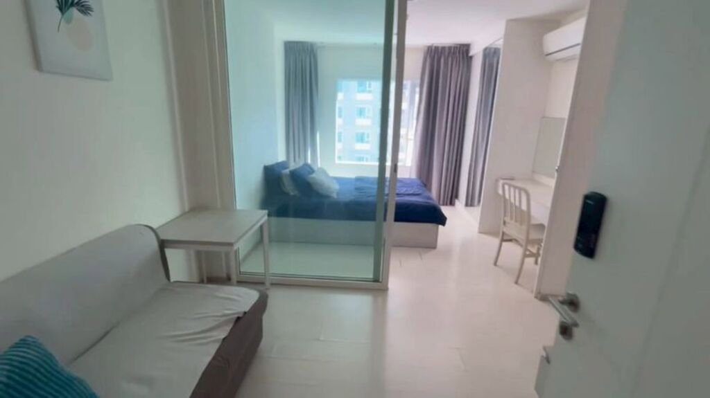 picture For Rent Aspire Erawan Unit 62/660 (Pool view) - 2/11