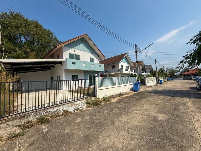 ขายบ้านเดี่ยว ซอยหมอย้อย ศรีราชา ชลบุรี ทำเลดี ใกล้ตัวเมือง