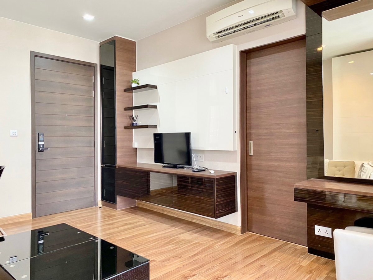 picture For Rent❗️“ 𝐈𝐕𝐘 𝐀𝐦𝐩𝐢𝐨“ Studio 1 Bedroom Near : MRT-Thiland Cutural Centre - 14/17