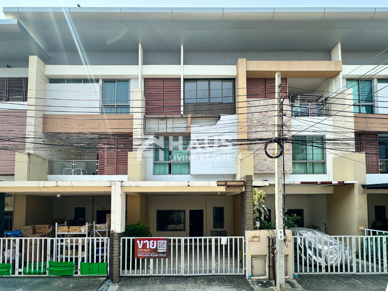 ขายทาวน์โฮม : 🚨 ด่วนราคาหลุด! ใกล้รถไฟฟ้า (การันตีถูกที่สุด) 🔥 ขายทาวน์โฮม ภัทร โมทาวน์ 🔥 / 3 ห้องนอน #TCWT003