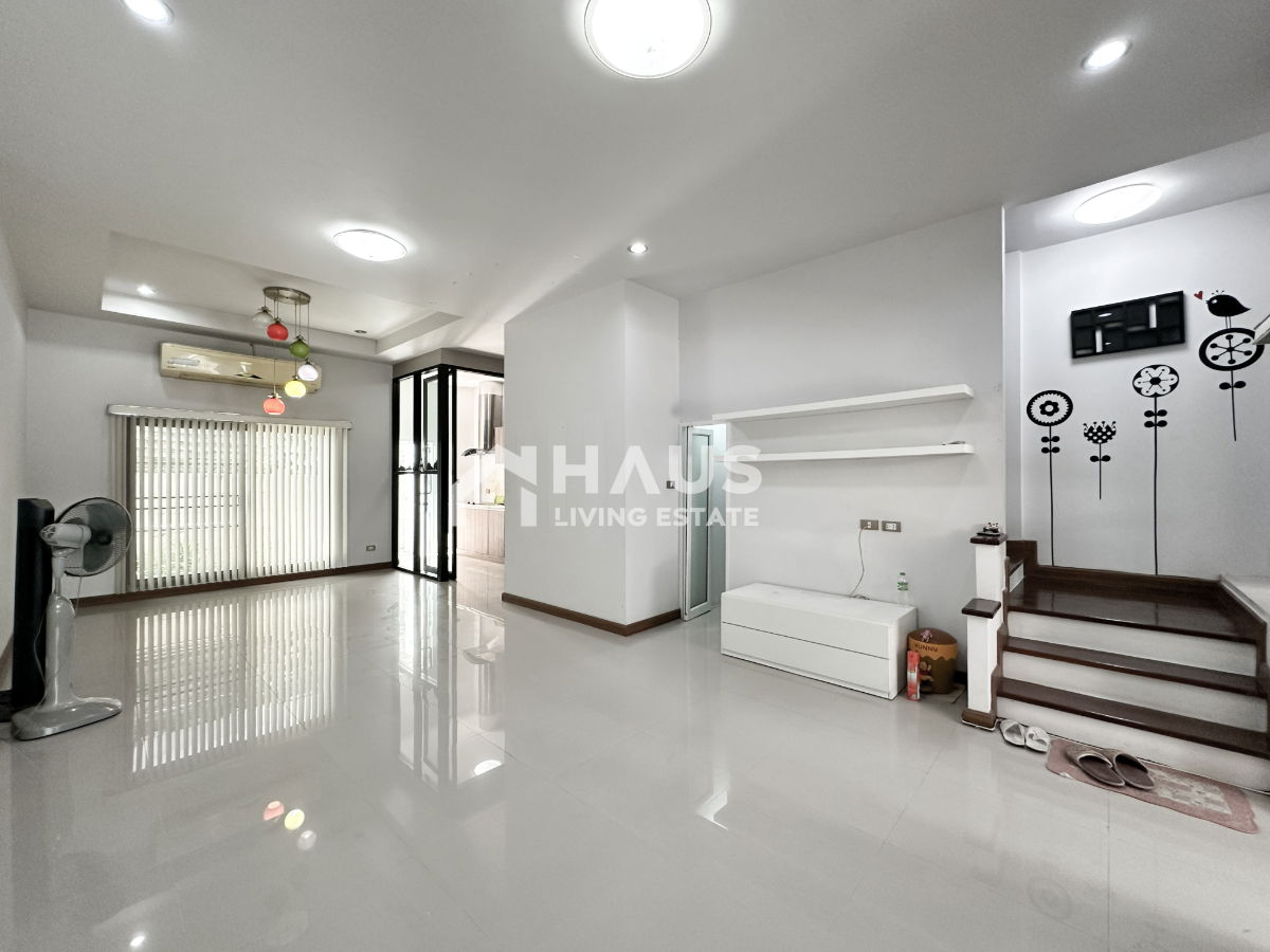 รูป 🚨 ด่วนราคาหลุด! กล้รถไฟฟ้า (การันตีถูกที่สุด) 🔥 ขายทาวน์โฮม ภัทร โมทาวน์ 🔥 / 3 ห้องนอน #TCWT003 - รูปที่ 5/20