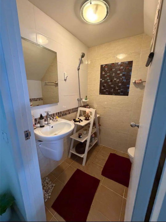 picture rent Gusto Sathon-Taksin ready to move - 3/13