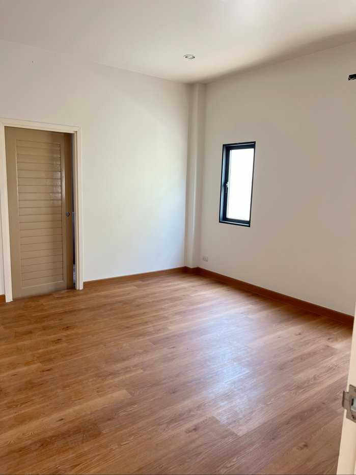 picture S Privacy by SK Real Estate LTD. - 12/50