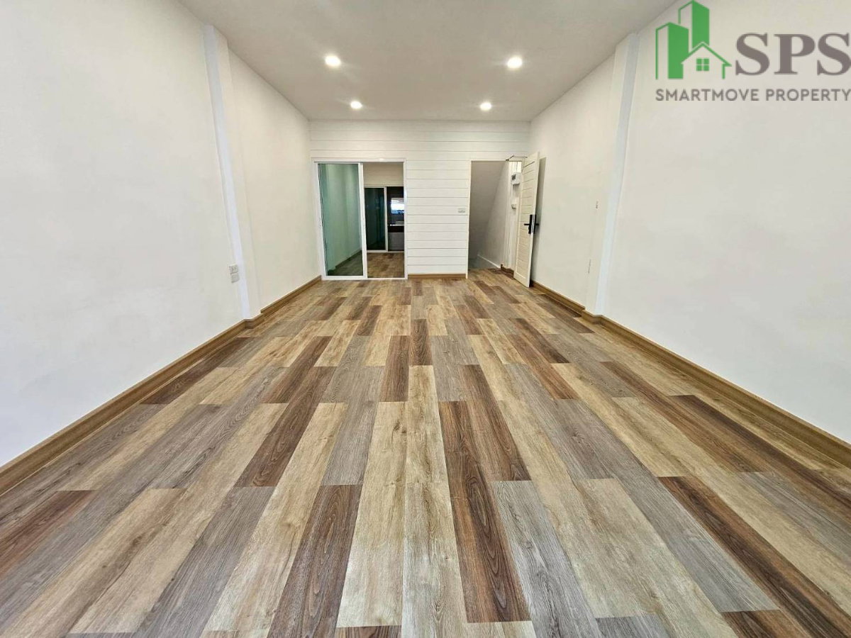 รูป ให้เช่าอาคารพาณิชย์ รีโนเวทใหม่ทั้งหลัง — เพียง 100 เมตร จาก BTS บางจาก (SPSP615) - รูปที่ 7/19