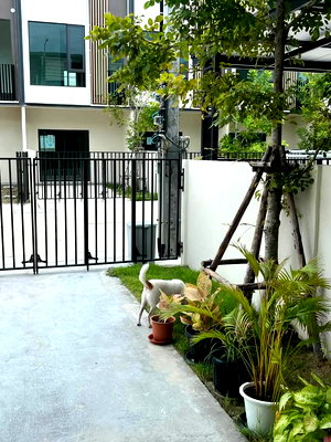 เช่าทาวน์โฮม สมุทรปราการ : R2947 ให้เช่าทาวน์โฮม 2 ชั้น Altitude Kraf บางนา (ว่างค่ะ) ใกล้เมกะบางนา