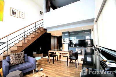 Condos for sale Phyathai Hospital : Invest In Refined Luxury: 58 SqM Condo in Prime Pathum Wan 1141388