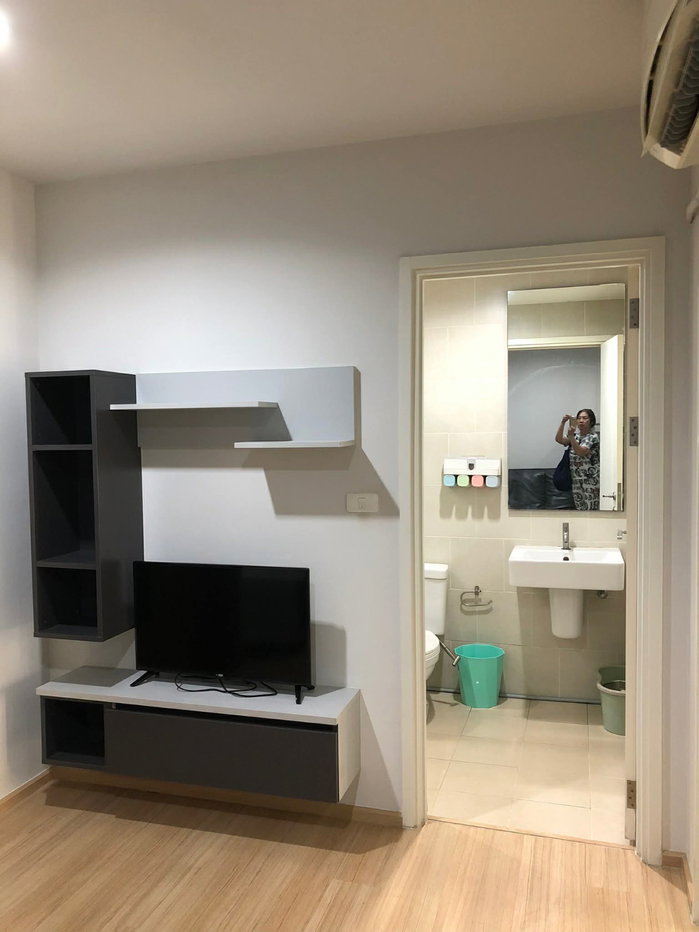 picture ðĨ Urgent! The Base Chaengwattana, Nonthaburi â Ready to Move In April 1, Pool View ðĨ - 6/10