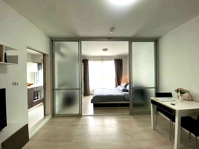 Condos for sale : For sale: D Condo Sign, pool view. 30 sq m, 4th floor, Building B. Near Central Festival Chiang Mai.