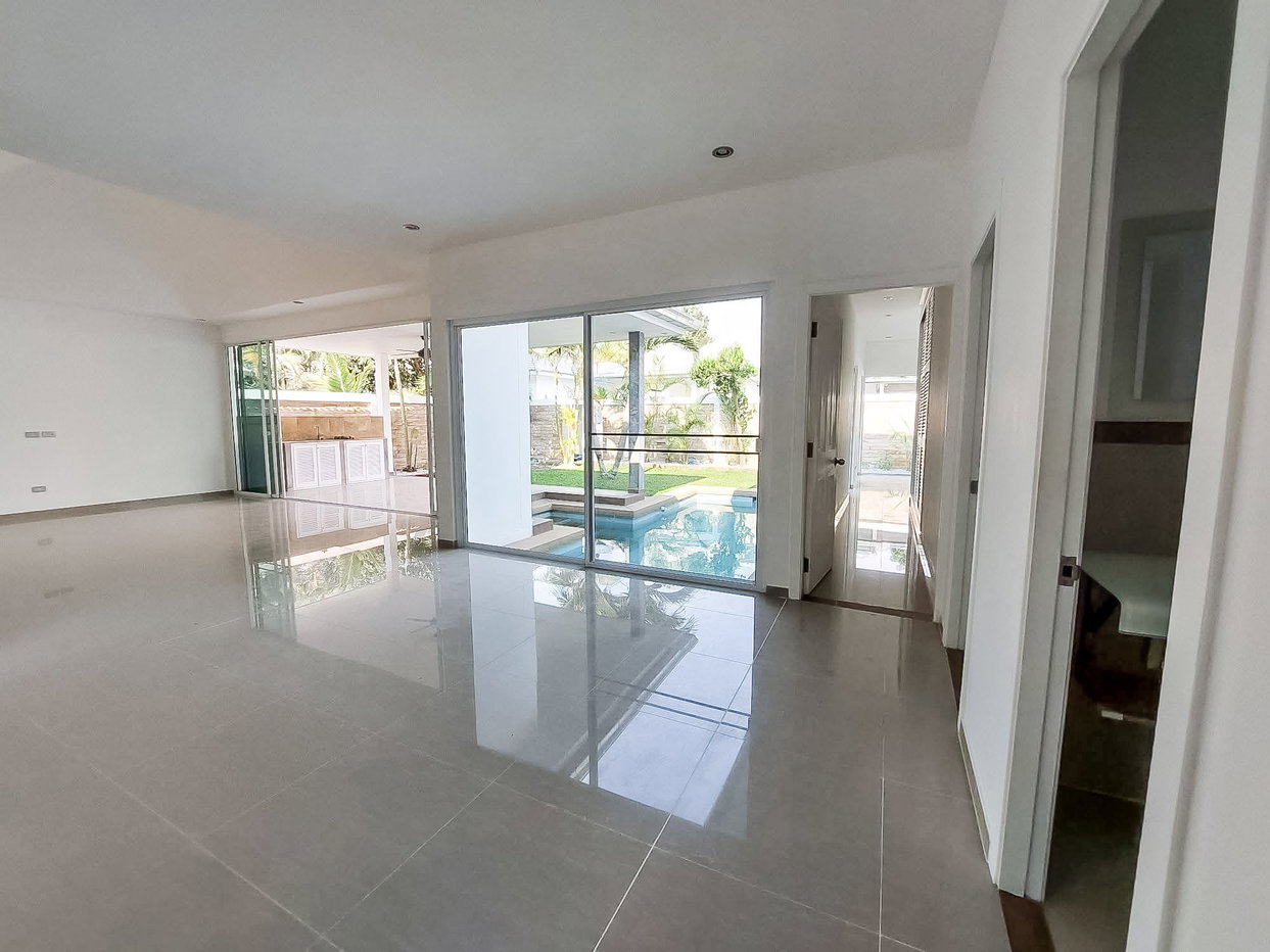 รูป Pool Villa 3BR for Sale in Huai Yai - รูปที่ 11/15