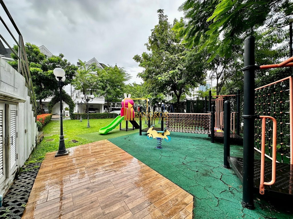 รูป Fantasia Villa 4 | Elegant 4 Bed House For Rent in Bang Na Compound - BR27892SH - รูปที่ 45/48