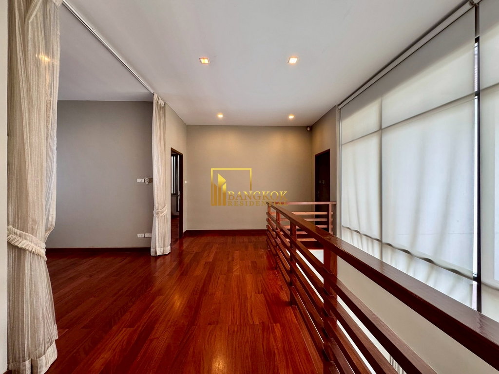 รูป Spacious 4 Bedroom Pool Villa for Rent in Sukhumvit 26 - BR28240SH - รูปที่ 41/57