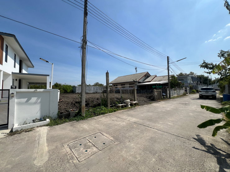 รูป ที่ดินติด Big C ลพบุรี ถมดินมานาน และสูงสามารถสร้างบ้านได้ทันที เนื้อที่ 88 ตร.วา ทำเลโคตรทอง ! - รูปที่ 5/6