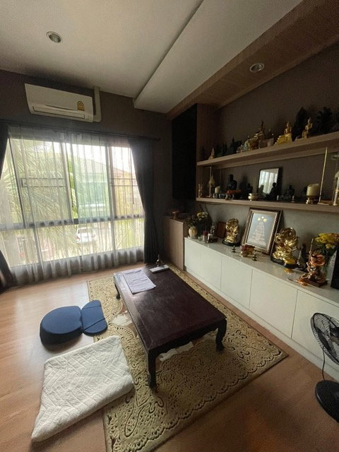 รูป MHR72 ที่สุดของความพรีเมียม! เช่าบ้านหรู The Palm พัฒนาการ 4 นอน 4 น้ำ ห้องแม่บ้าน ใกล้ทองหล่อ-เอกมัย พื้นที่กว้าง 80 ตร.ว. - รูปที่ 2/9