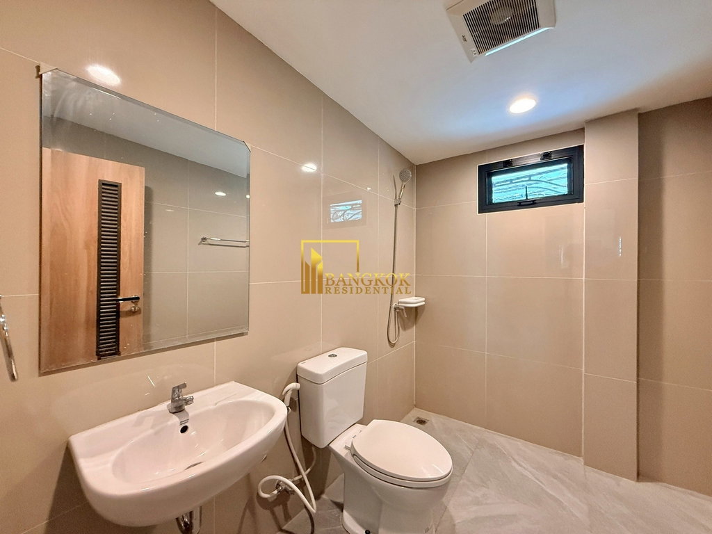 รูป Premium 4 Bedroom House For Rent in Thonglor Area - BR28275SH - รูปที่ 45/47