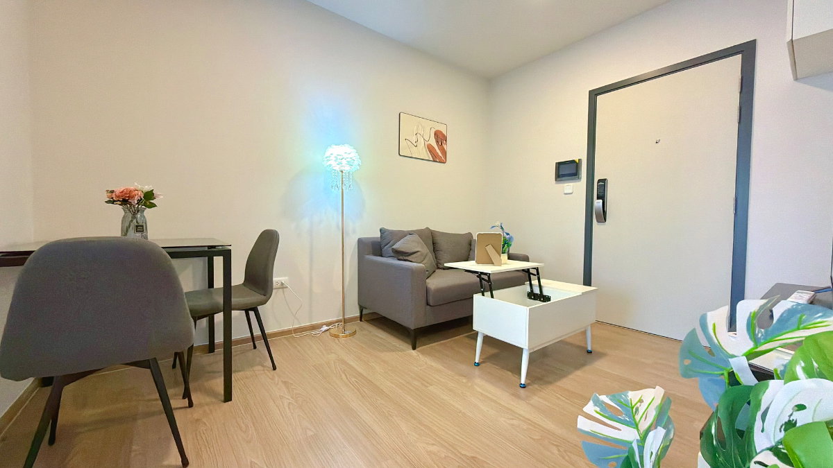 picture Room For Rent : Chewathai Pinklao - 7/12