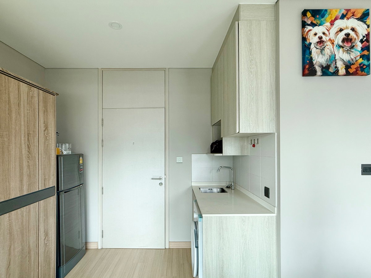 picture Hot Unit 🌈✨ Lumpini Park Phahol 32 (1 Studio , 24.5 Sqm.) 2.59 MB Call 092-2462653 Donut - 11/11