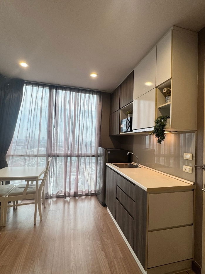 picture AS1922 Chewathai Ramkhamhaeng Condo for rent - 8/13