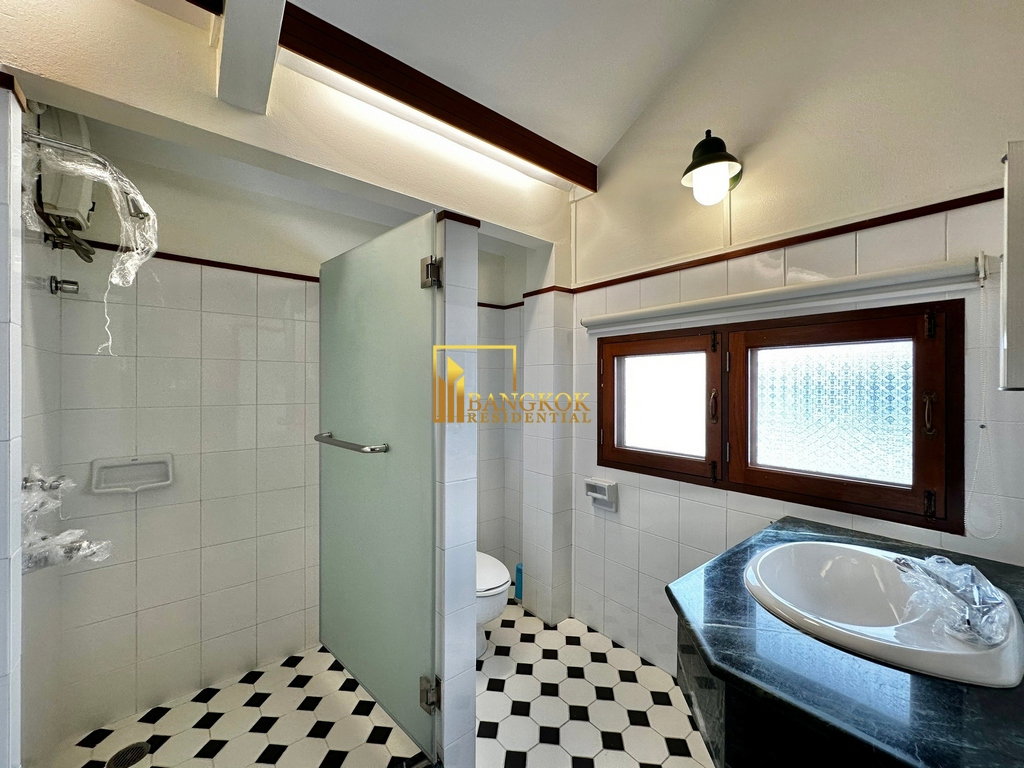 รูป Spacious 3 Bedroom Townhouse in Thonglor Area - BR28044SH - รูปที่ 31/40
