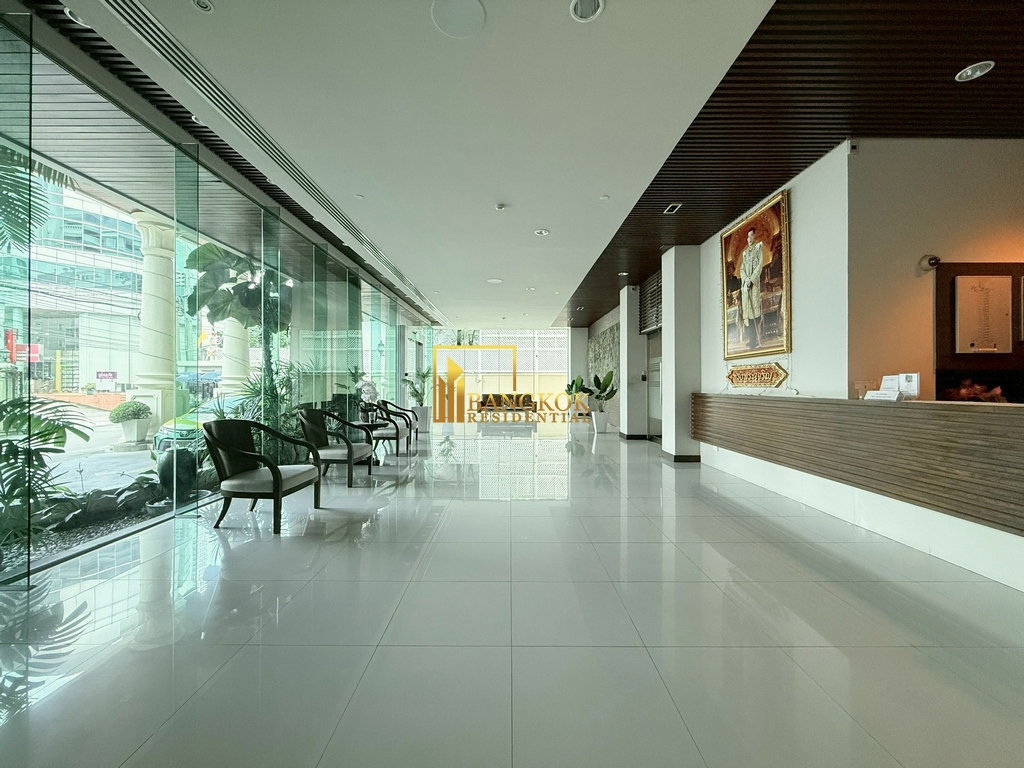 รูป Very Spacious 4 Bedroom Luxury Apartment in Phrom Phong - BR20691AP - รูปที่ 48/49