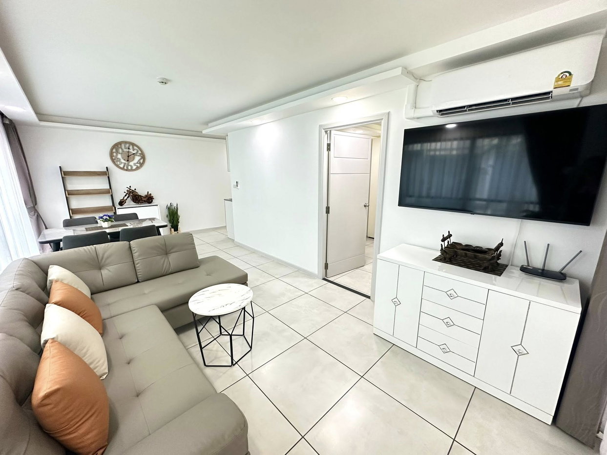 รูป 1 Bedroom Condo for Rent Tropical Garden Pratumnak Pattaya - รูปที่ 1/7