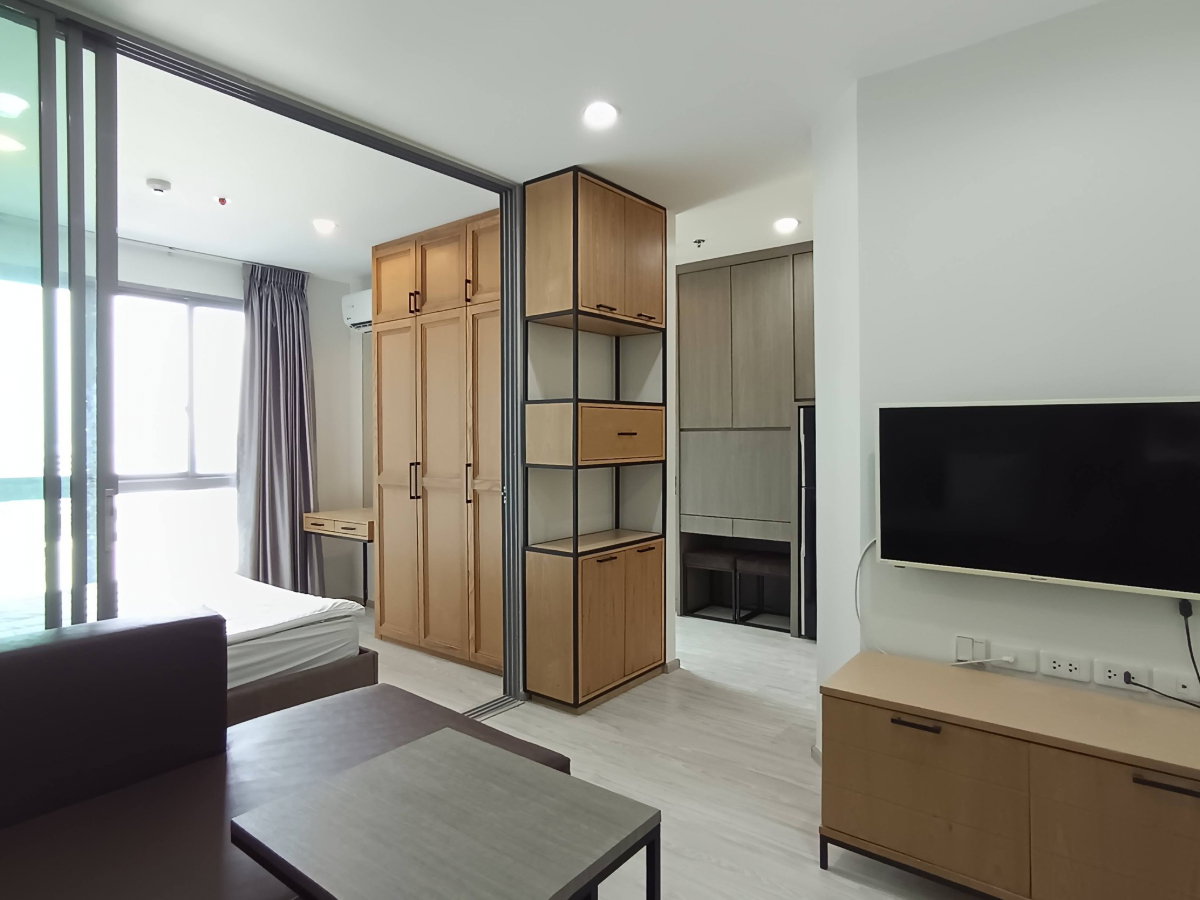 picture Ideo Mobi Bangsue Grand Interchange Condo for rent - 1/15