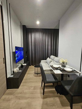 The Crest Park Residences