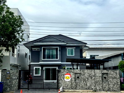 เช่าบ้านเดี่ยว ม.รังสิต : 🏡 บ้านเดี่ยวหลังใหญ่ 2 ชั้น รีโนเวทใหม่ ซอยโกสุมรวมใจ 17 ดอนเมือง 5 ห้องนอน 4 ห้องน้ำ อากาศถ่ายเทดี พื้นที่ใช้สอยเยอะ พร้อมเข้าอยู่ได้ทันที