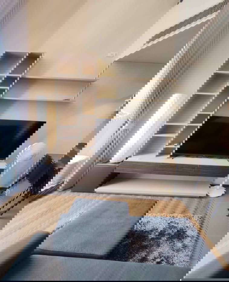 picture Onyx Phaholyothin - 11/13