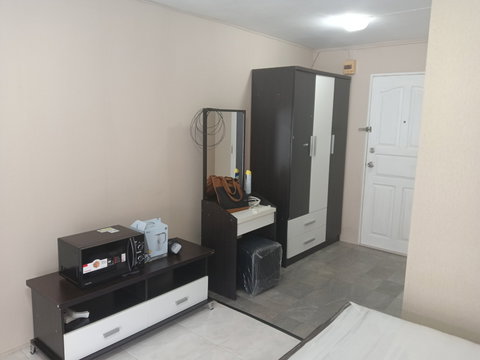 Condo for rent, Family Park Lat Phrao 48 (Studio room), 7th floor, near - Yellow Line BTS, Phawana Station and MRT Sutthisan Station