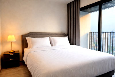 Condos for rent : For rent XT Ekkamai, very nice room, good price, beautifully decorated, high floor, city view. DS2518 | Line @dstay