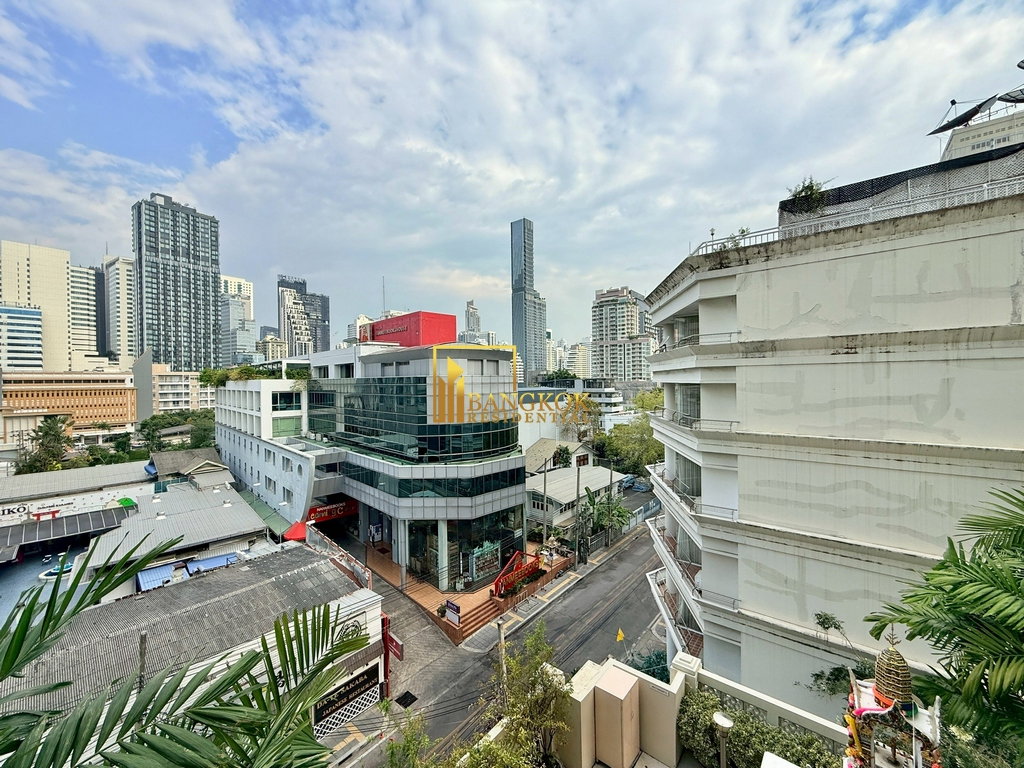 รูป Very Spacious 4 Bedroom Luxury Apartment in Phrom Phong - BR20691AP - รูปที่ 8/49