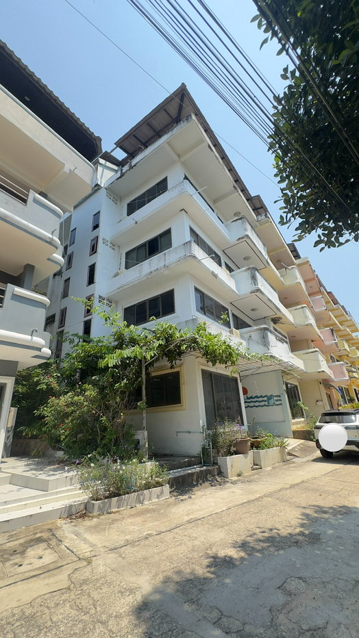 รูป ขาย ตึก 4 ชั้น วิวด้านหน้ามองเห็นทะเล ด้านหลังติดอุทยานเขาแหลมหญ้า ทำโฮเทล / Airbnb / Boutique Hotel - รูปที่ 1/4