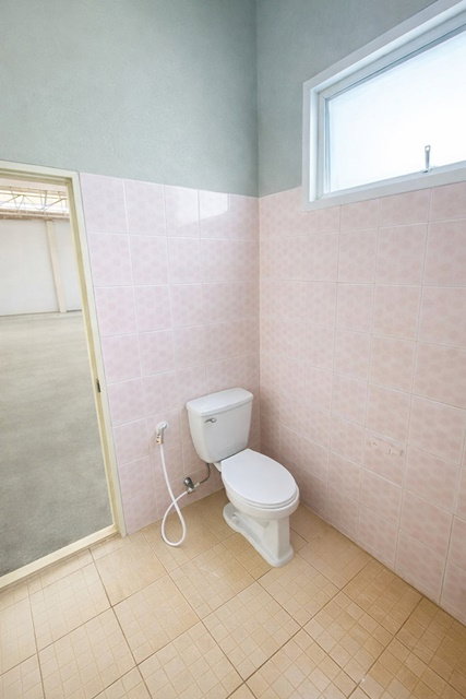 รูป โกดังให้เช่า KC8 ไทยรามัญ ซอย 21 หทัยราษฎร์ 39 1นอน 1น้ำ ใกล้ตลาดหทัยมิตร และซาฟารีเวิลด์ 1 กม. 51 ตร.วา. 201 ตร.ม. นิมิตรใหม่ หทัยราษฎร์ - รูปที่ 7/8