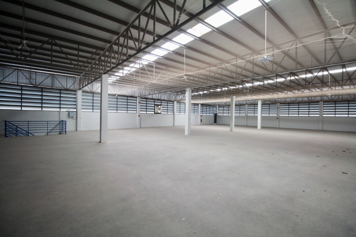 รูป ขายโกดังใหม่พร้อมสำนักงาน 3 ชั้น เนื้อที่ 2 ไร่ ศรีราชา ชลบุรี ใกล้นิคมปิ่นทอง 2 กม - รูปที่ 15/30