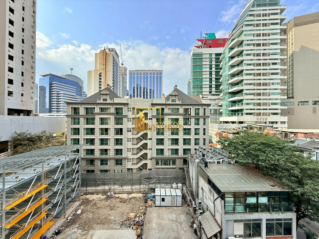 รูป Very Spacious 4 Bedroom Luxury Apartment in Phrom Phong - BR20691AP - รูปที่ 28/49
