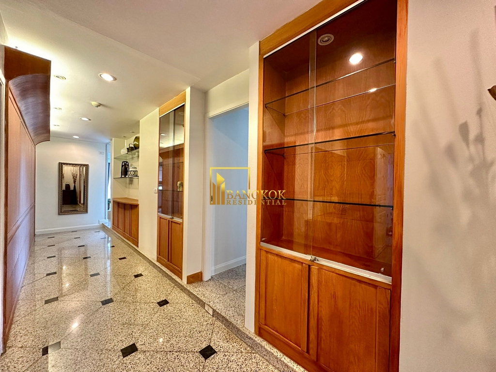 รูป Luxurious 3 Bedroom Apartment For Rent in Ratchadamri - BR21135AP - รูปที่ 20/39