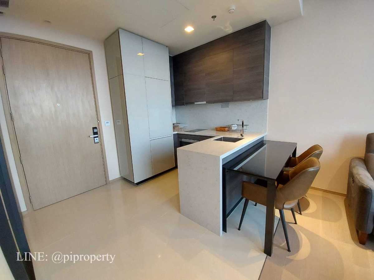 รูป ชั้นสูงวิวดี 1 ห้องนอนให้เช่าในเอสอโศก ตกแต่งพร้อมเข้าอยู่ ทำเลชั้นนำในอโศก ด้วยระบบ BTS และ MRT - รูปที่ 2/26