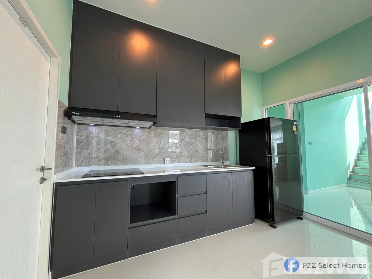 รูป ขาย บ้านเดี่ยว 5 ห้องนอน ในโครงการ ดิ โอโซน ปัญญาอินทรา 6109049 - รูปที่ 5/9