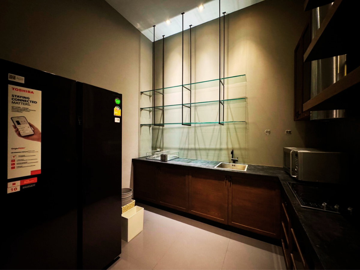 รูป 🌟 ใช้ชีวิตเหนือระดับ ใจกลางเพลินจิต! ให้เช่า The Crest Ruamrudee คอนโดไซส์ใหญ่พิเศษ 265.83 ตร.ม. (อารมณ์บ้านเดี่ยวใจกลางเมือง) - รูปที่ 12/16