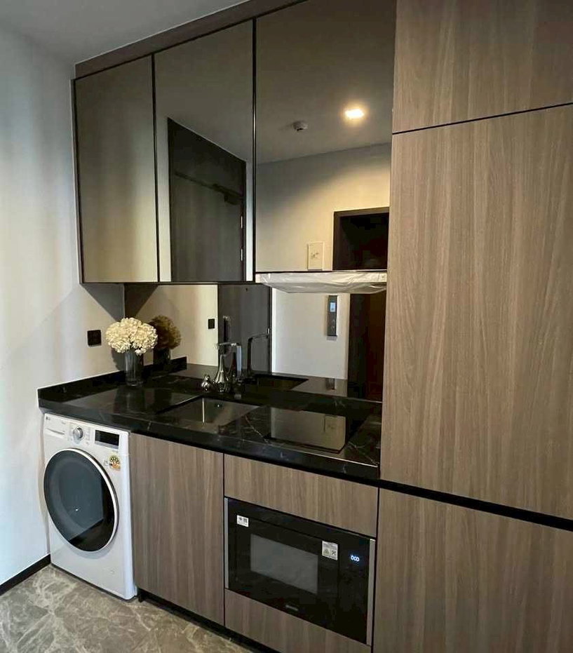รูป LTH14702 – Condo for Sale | Aestiq Thonglor | 35 sqm | 1 Bedroom 1 Bathroom | Luxury High Floor Prime Location Best Value | Near BTS Thonglor | 9.35 MB | คอนโดขาย Aestiq Thonglor ขนาด 35 ตร.ม. 1 ห้องนอน 1 ห้องน้ำ ชั้นสูง ทำเลไพรม์ ใกล้ BTS ทองหล่อ ราคาคุ้มค่า 9.35 ล้านบาท - รูปที่ 2/4