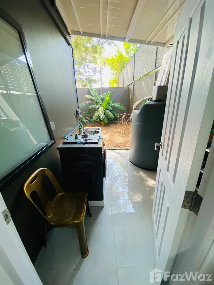 picture The Urban Slate Town Home 6100227 - 51/80