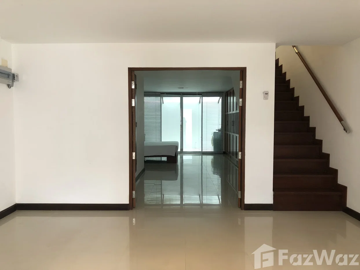 รูป ทาวน์เฮ้าส์ให้เช่า 3 ห้องนอน ในโครงการ ซันไรส์ 1727570 - รูปที่ 16/22