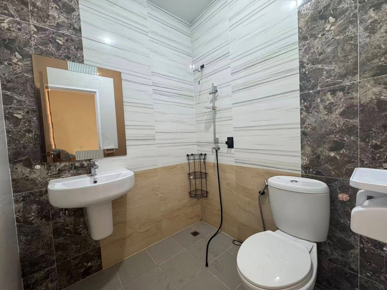 รูป Townhouse 4 Bedroom for Sale in East Pattaya - รูปที่ 9/10