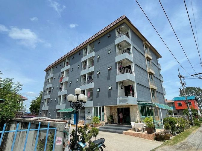 Urgent sale! Apartment in Pattaya-Naklua, near the beach, fully occupied by tenants.